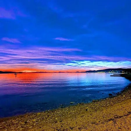 Ground Floor 50m From