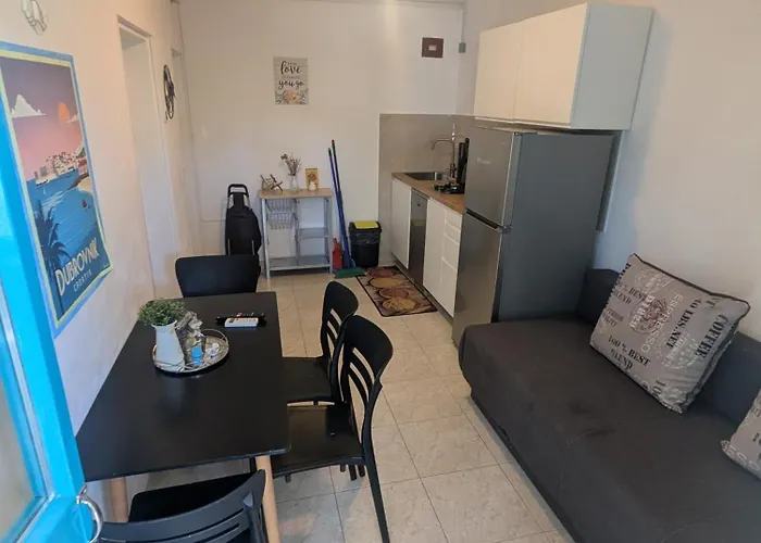 Apartman Ground Floor 50m From *